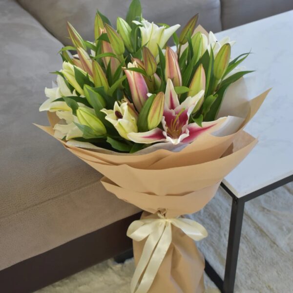 pink white lilies bouquet