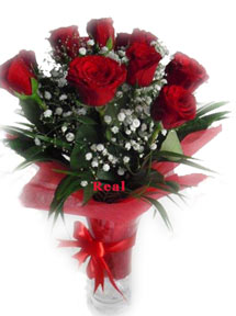 12 red roses Vase