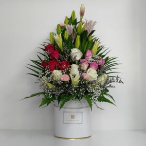 red pink white flowers box