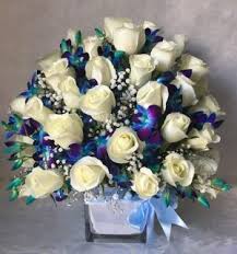 blue white flower vase -Little Miracle