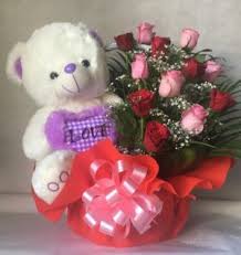 Pretty-Special-Pink-Red-Roses-Teddy-