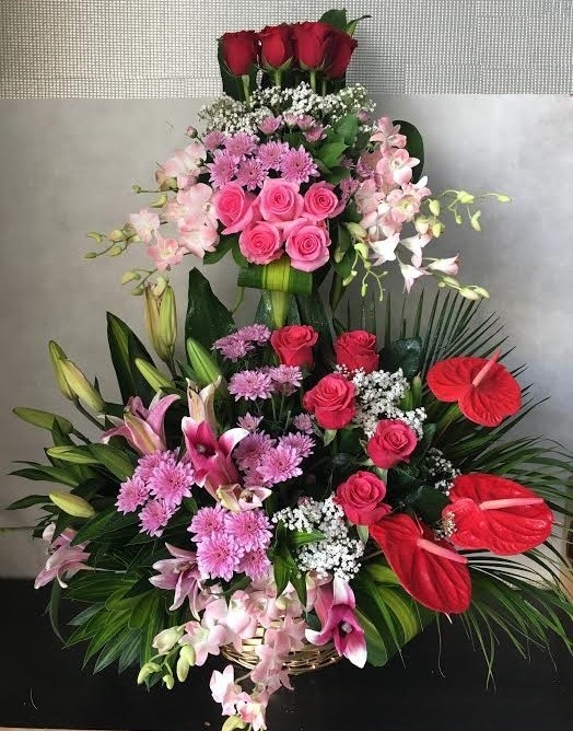 Tall stand Flower arrangement