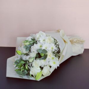 White flowers hand bouquet