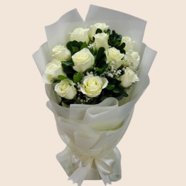 12 white roses bouquet