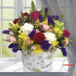 Mixed colour flowers round box