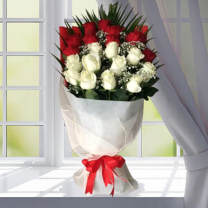 21 White Red Roses Bouquet