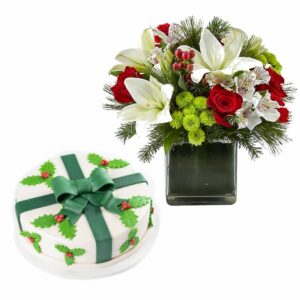 Plum Cake Sugar Decorated and Christmas Flowers Vase | Fiesta Spirit
