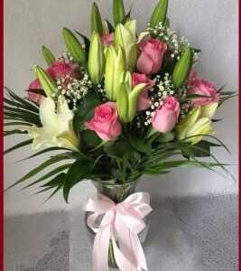 pink roses white lilies vase