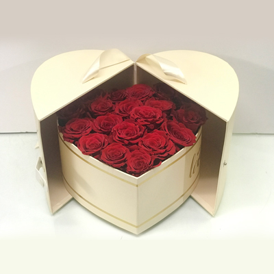 20 red roses heart shape box