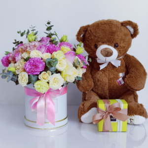 flowers teddy & chocolates